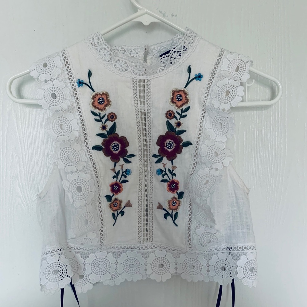 Forever 21 lace top with embroidery.